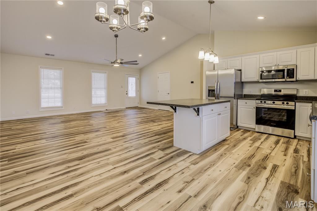 Photo of 61 Merrillian Drive, East Prairie, MO 63845 (MLS # 25079580)