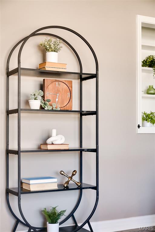 Queens 2 - Residential