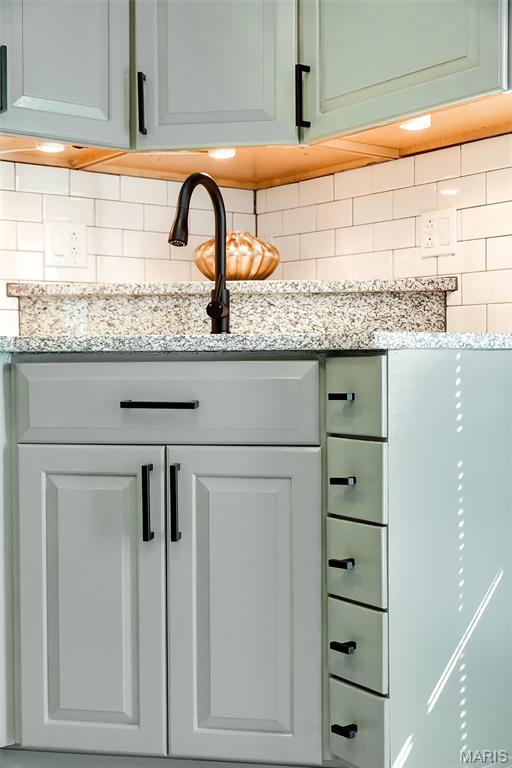 Queens 2 - Residential