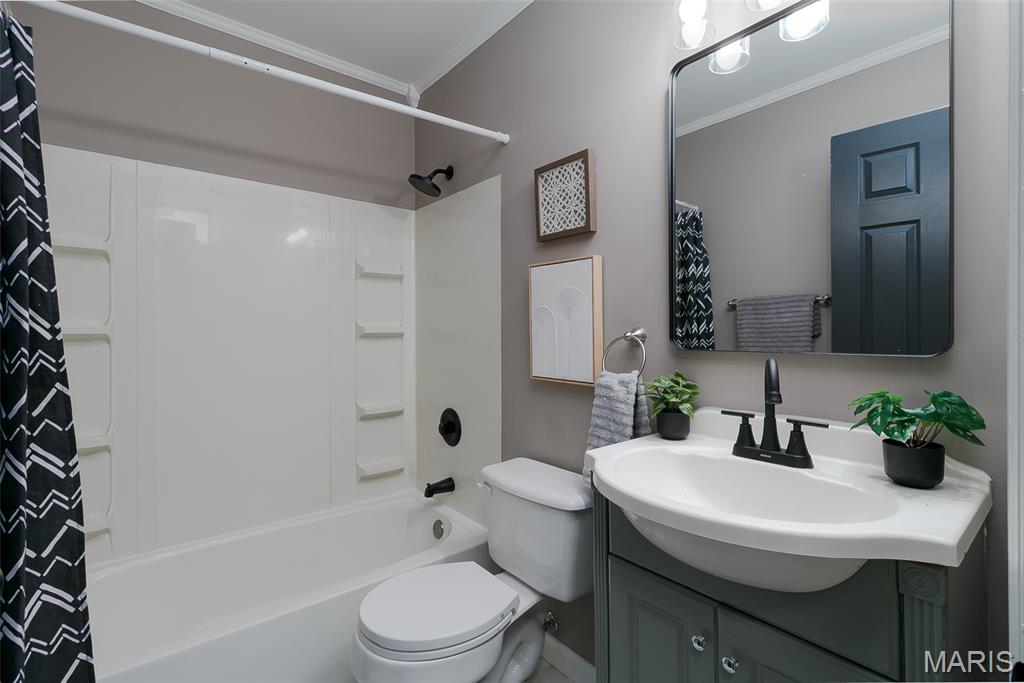 Queens 2 - Residential