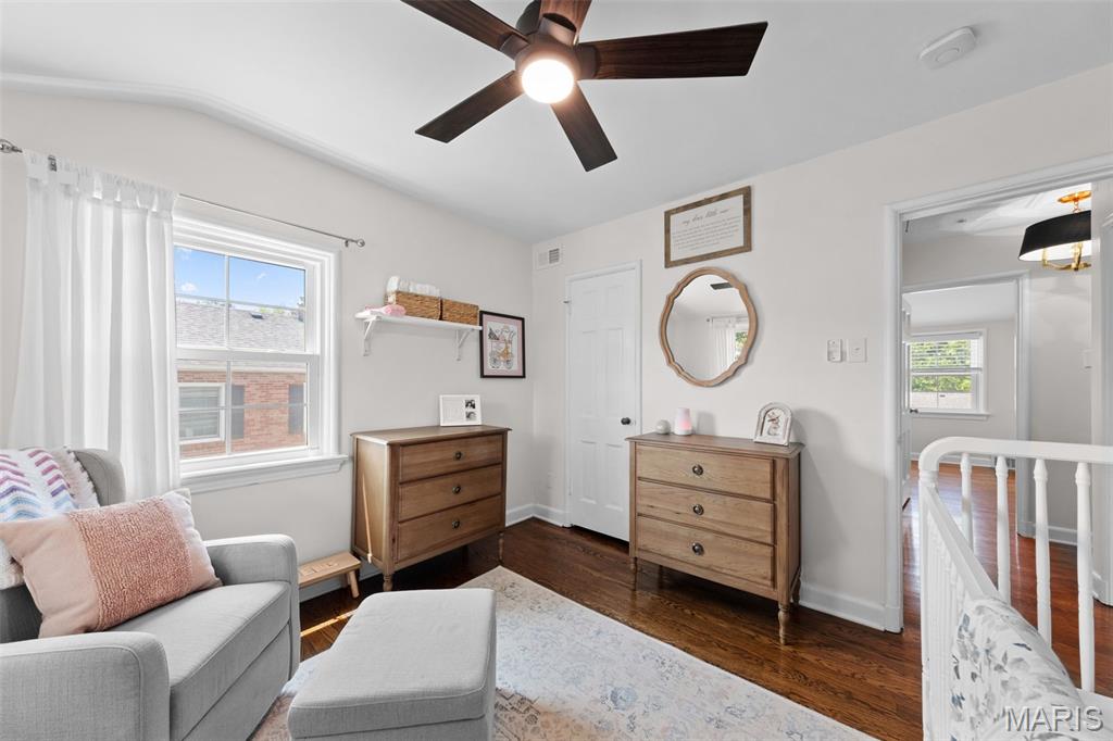 Kirkwood, Missouri 63122, United States, 4 Bedrooms Bedrooms, ,4 BathroomsBathrooms,Residential,Pending,150722