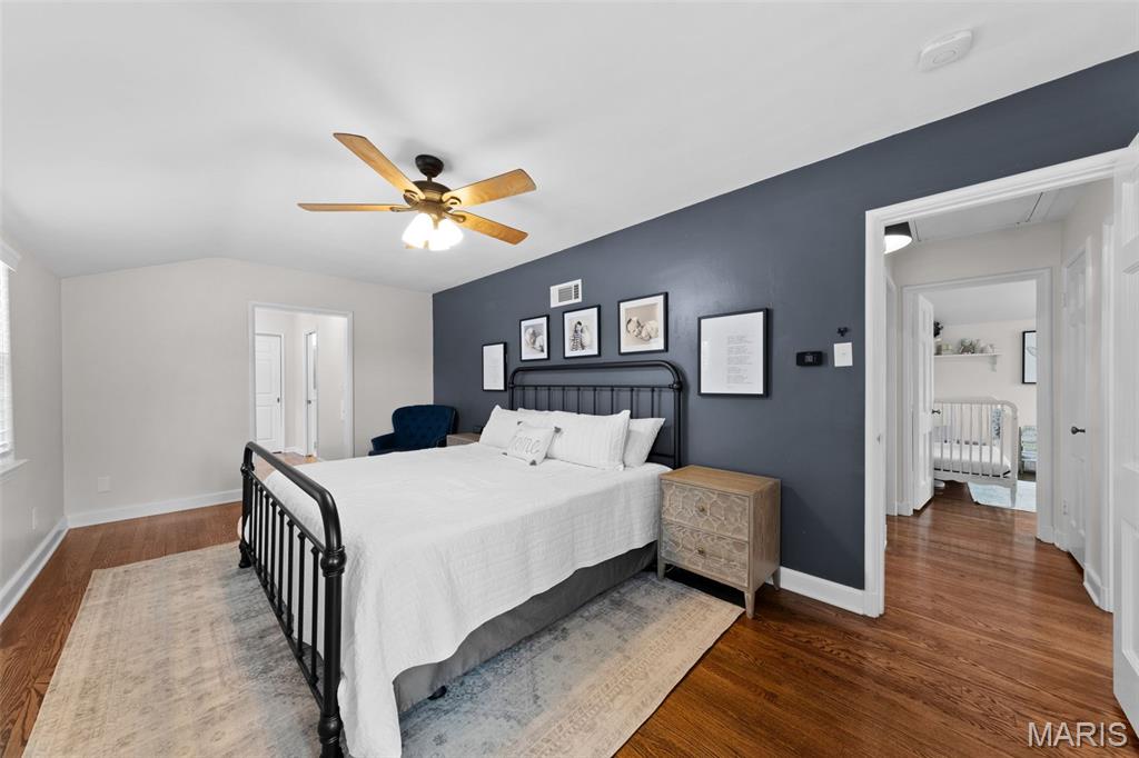 Kirkwood, Missouri 63122, United States, 4 Bedrooms Bedrooms, ,4 BathroomsBathrooms,Residential,Pending,150722