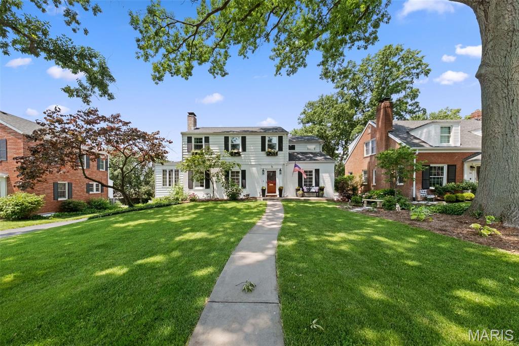 Kirkwood, Missouri 63122, United States, 4 Bedrooms Bedrooms, ,4 BathroomsBathrooms,Residential,Pending,150722