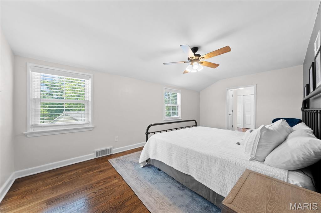 Kirkwood, Missouri 63122, United States, 4 Bedrooms Bedrooms, ,4 BathroomsBathrooms,Residential,Pending,150722