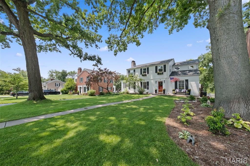 Kirkwood, Missouri 63122, United States, 4 Bedrooms Bedrooms, ,4 BathroomsBathrooms,Residential,Pending,150722