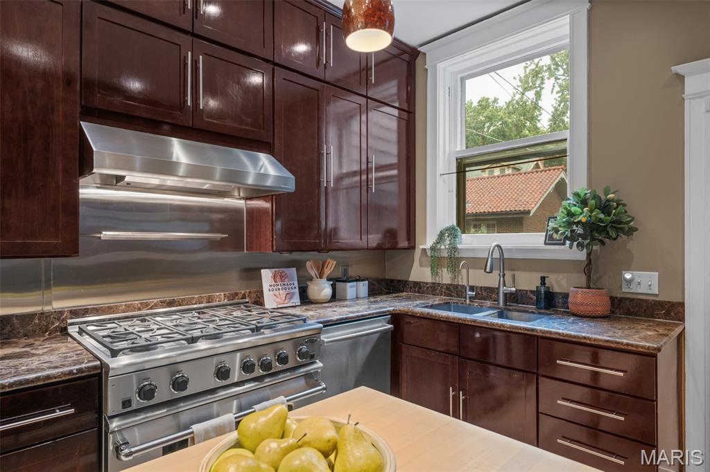 Ames Place - Residential