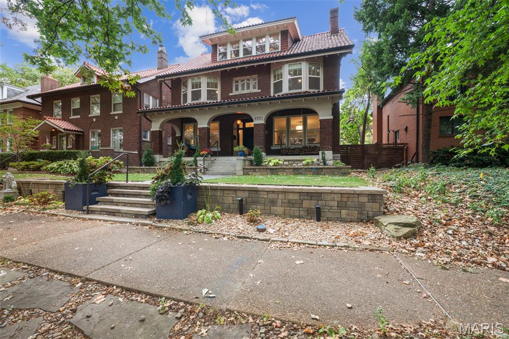 Ames Place - Residential