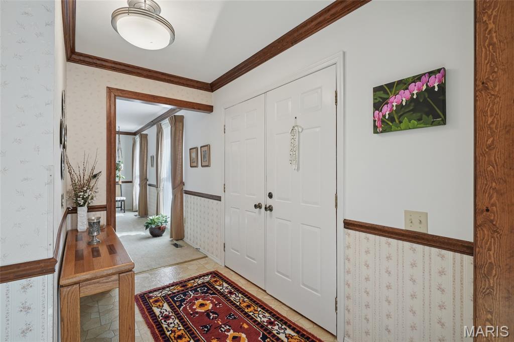 1529 Woodroyal East Drive