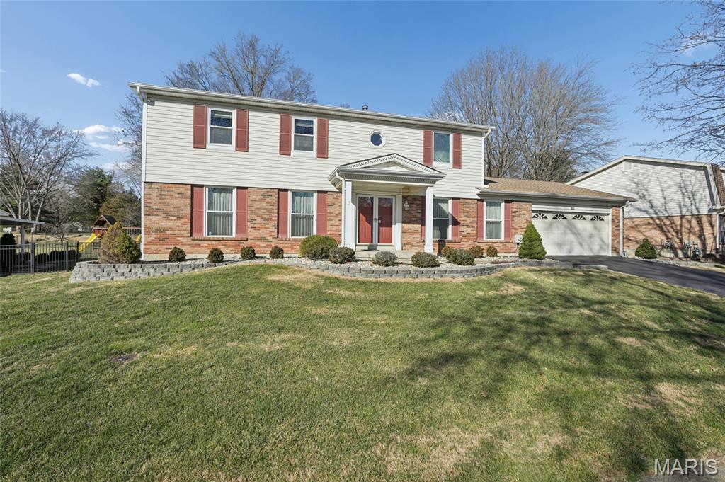 1529 Woodroyal East Drive