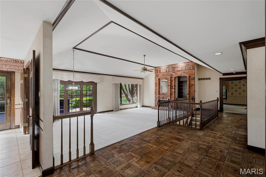 Pinetree - Residential