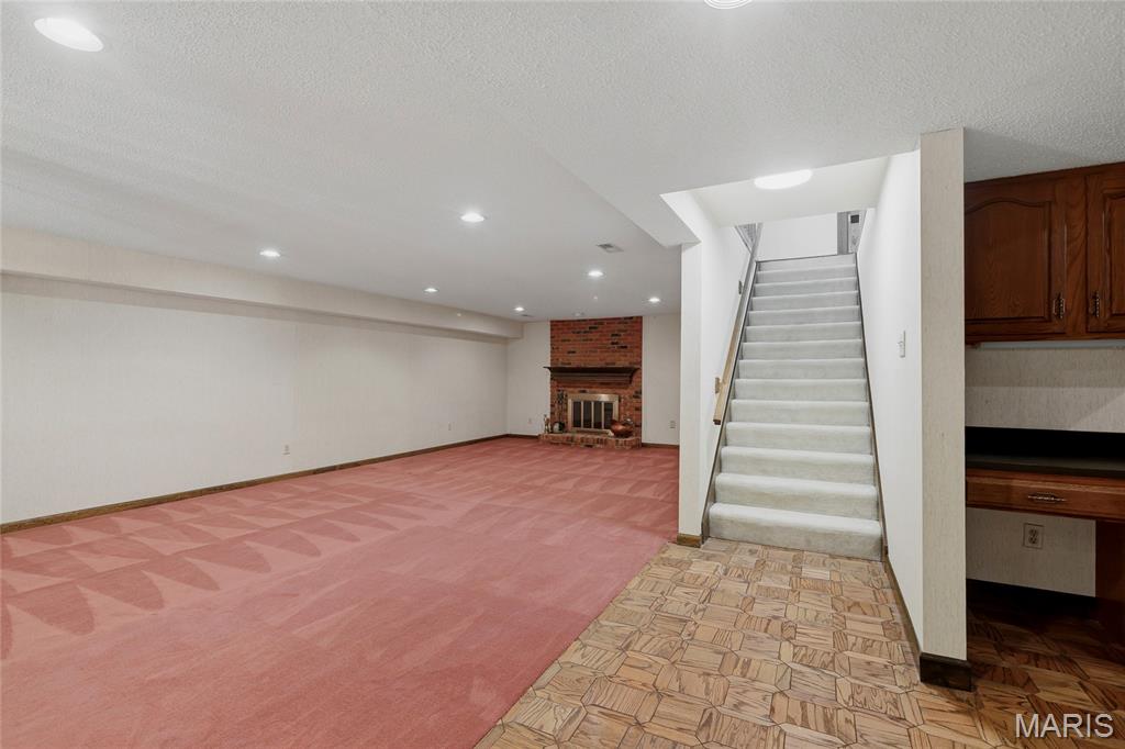 Pinetree - Residential