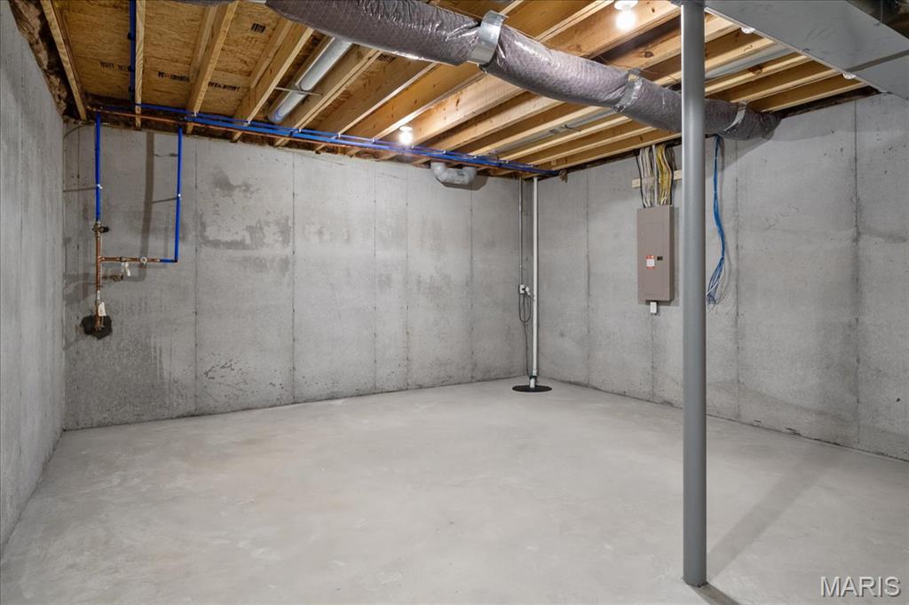 JM Berrys ADD to Brentwood Station - Residential