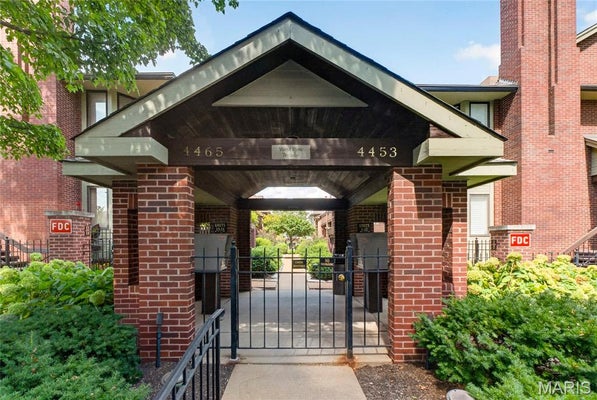 4465 W PINE BLVD APT 15, SAINT LOUIS, MO 63108 - Image 2ec83d3ebc3b989e0ec35e671e2c0d26/1843387699