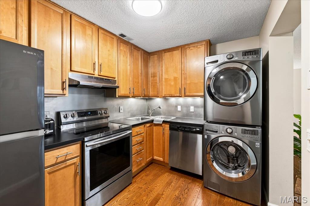 Brentwood Forest Condo Ph Seven - Residential