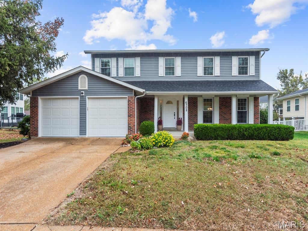 Photo of 6708 Bear Creek Drive, Unincorporated, MO 63129 (MLS # 25072959)