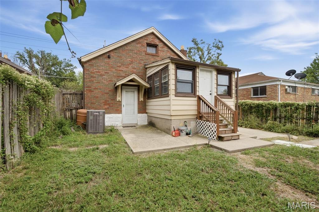 1105 North And South Road