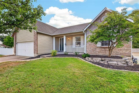 Tiny photo for 72 Hickoryshade Court Ct, St Peters, MO 63376 (MLS # 26056421)