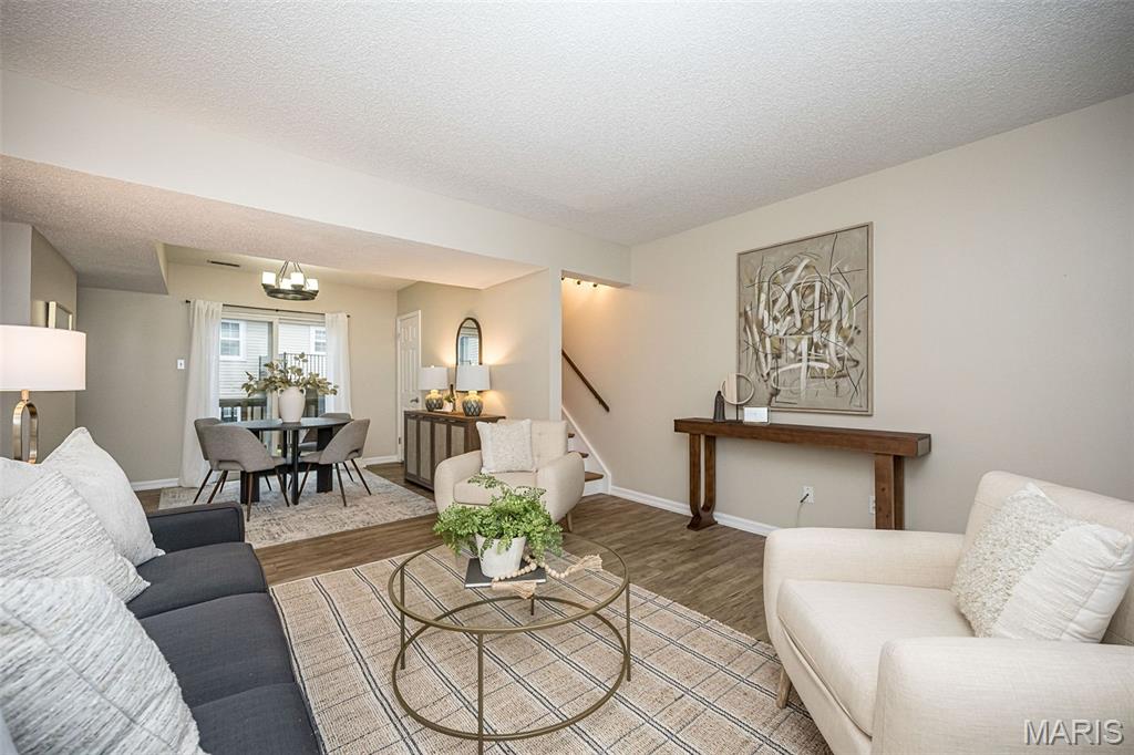1435 Oriole Place