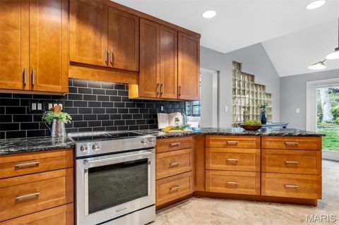 Tiny photo for 1033 Huthmaker Avenue, Kirkwood, MO 63122 (MLS # 26022735)