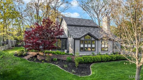 Photo of 1033 Huthmaker Avenue, Kirkwood, MO 63122 (MLS # 26022735)