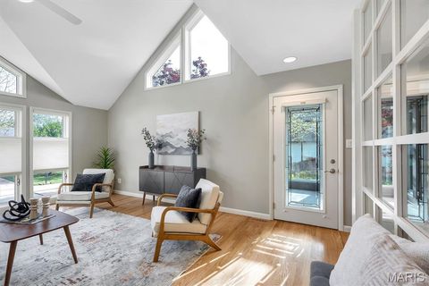 Tiny photo for 1033 Huthmaker Avenue, Kirkwood, MO 63122 (MLS # 26022735)