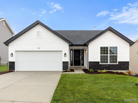 Photo of 492 Evening Primrose Drive, Wentzville, MO 63385 (MLS # 26047954)
