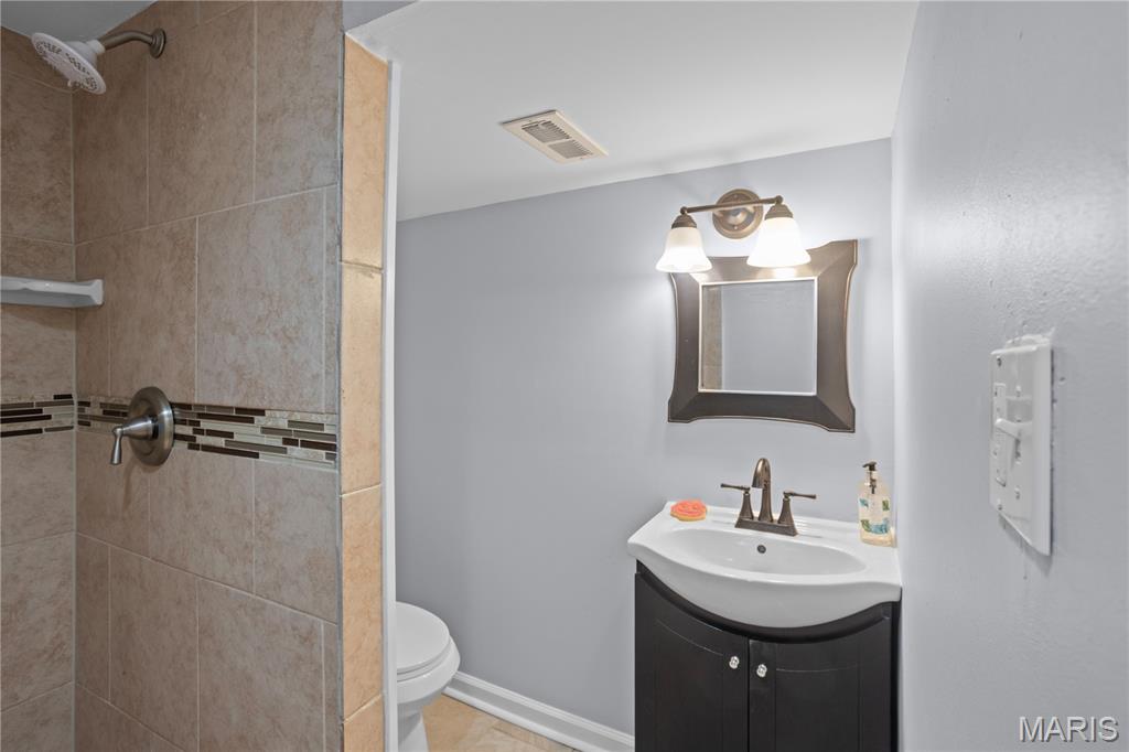 Mayer Wedgwood Green Pheasant Run - Residential