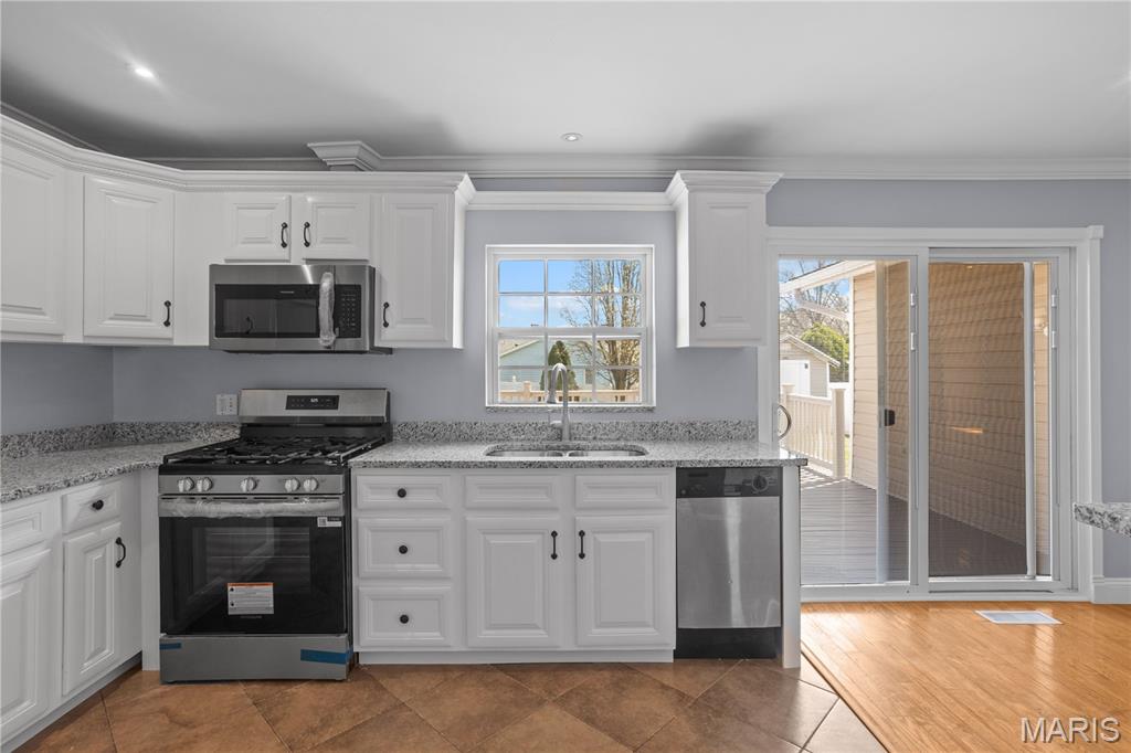 Mayer Wedgwood Green Pheasant Run - Residential