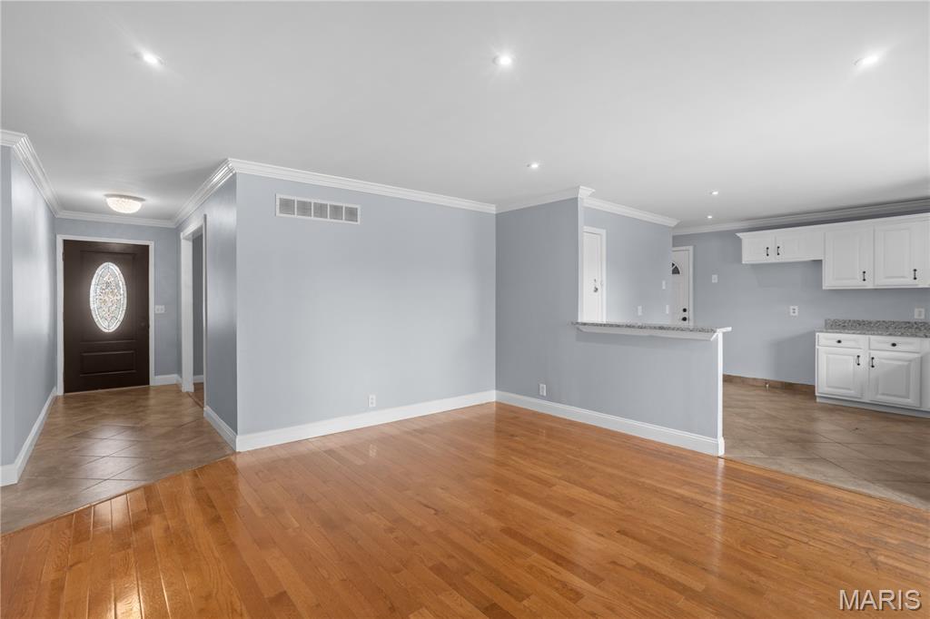 Mayer Wedgwood Green Pheasant Run - Residential