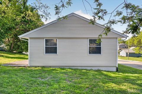 Tiny photo for 401 Meacham Street, Kirkwood, MO 63122 (MLS # 26023879)