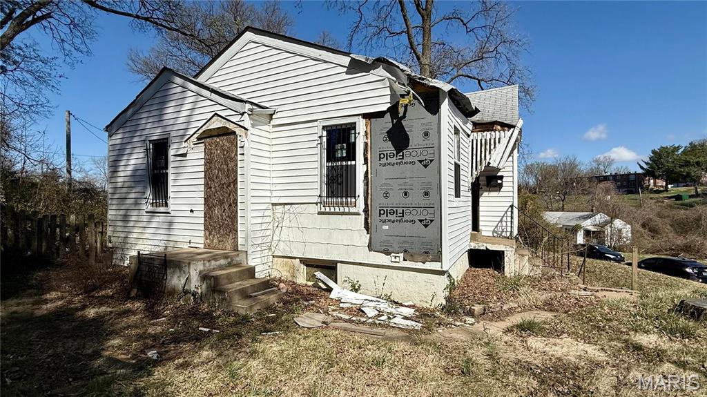 Jennings, Missouri 63136, United States, 2 Bedrooms Bedrooms, ,1 BathroomBathrooms,Residential,Active,91860