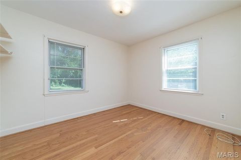 Tiny photo for 111 Royal Avenue, St Louis, MO 63135 (MLS # 26030608)