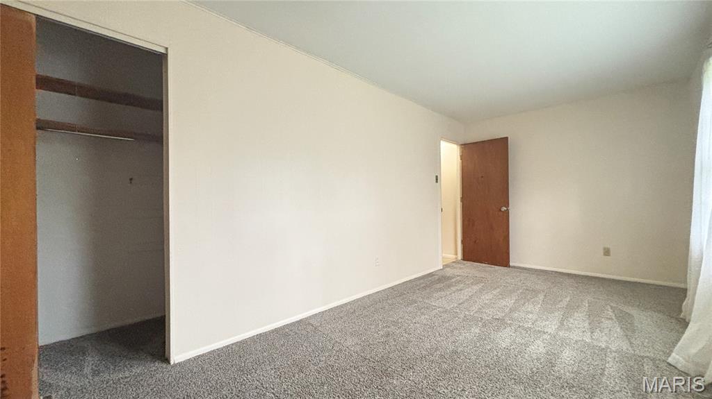 Royal Place - Residential