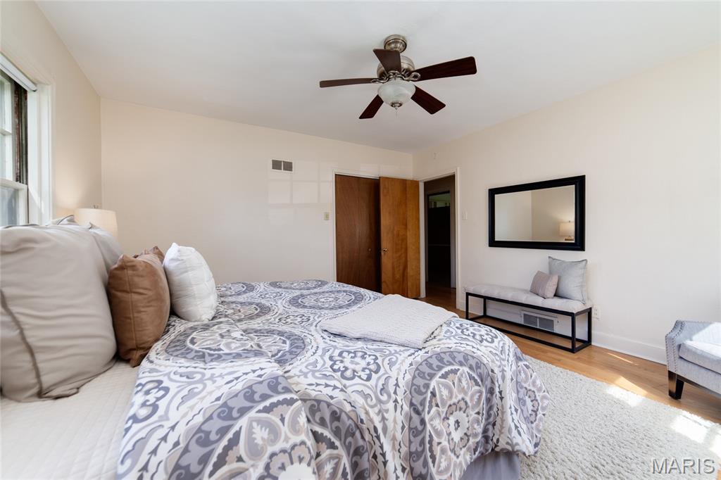 Royal Place - Residential