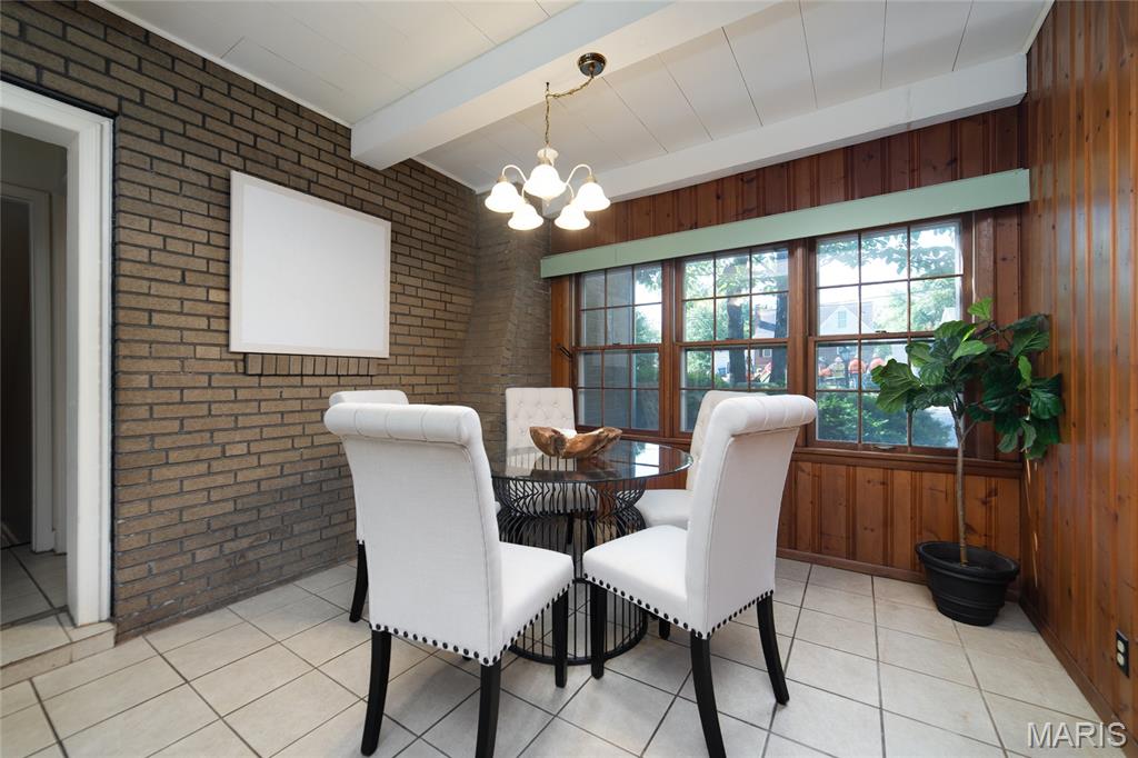 Royal Place - Residential