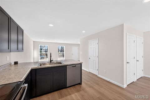 Tiny photo for 463 Sunset Hollow Drive, Wentzville, MO 63385 (MLS # 26000596)