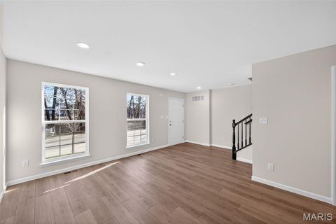 Tiny photo for 463 Sunset Hollow Drive, Wentzville, MO 63385 (MLS # 26000596)