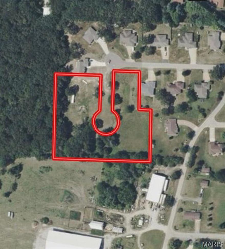 6 residential lots in Meadowview estates Subdivision, lots 5-10. Building sites on cul-de-sac, located inside city limits, all utilities through City of Houston. Buyer to do own due diligence on utilities. Taxes to be determined upon closing.