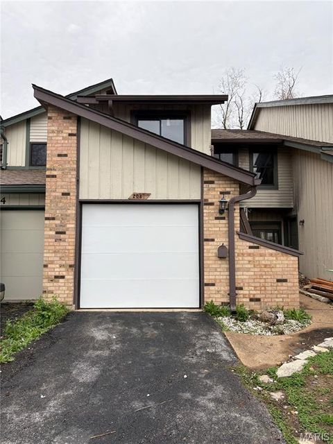 Photo of 2042 Silent Spring Drive, Maryland Heights, MO 63043 (MLS # 26031572)