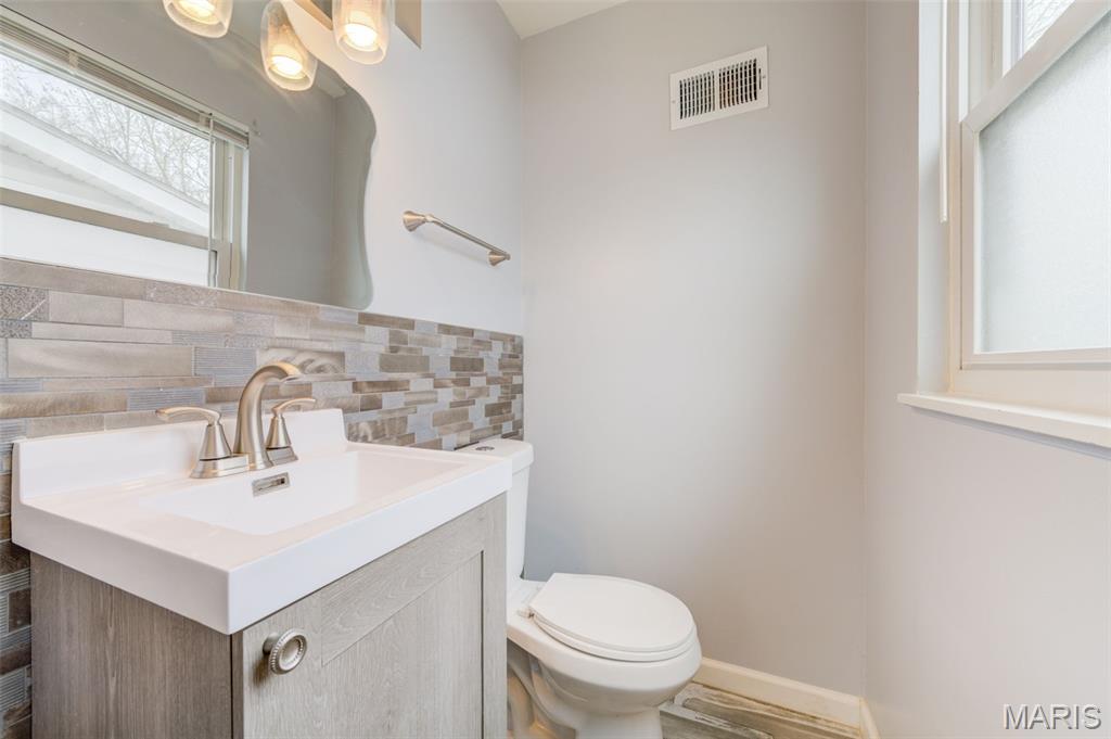 Hathaway Manor 8 - Residential