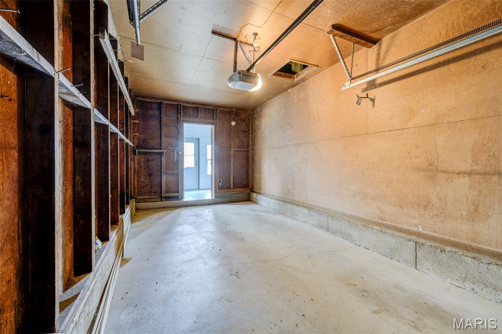 Hathaway Manor 8 - Residential