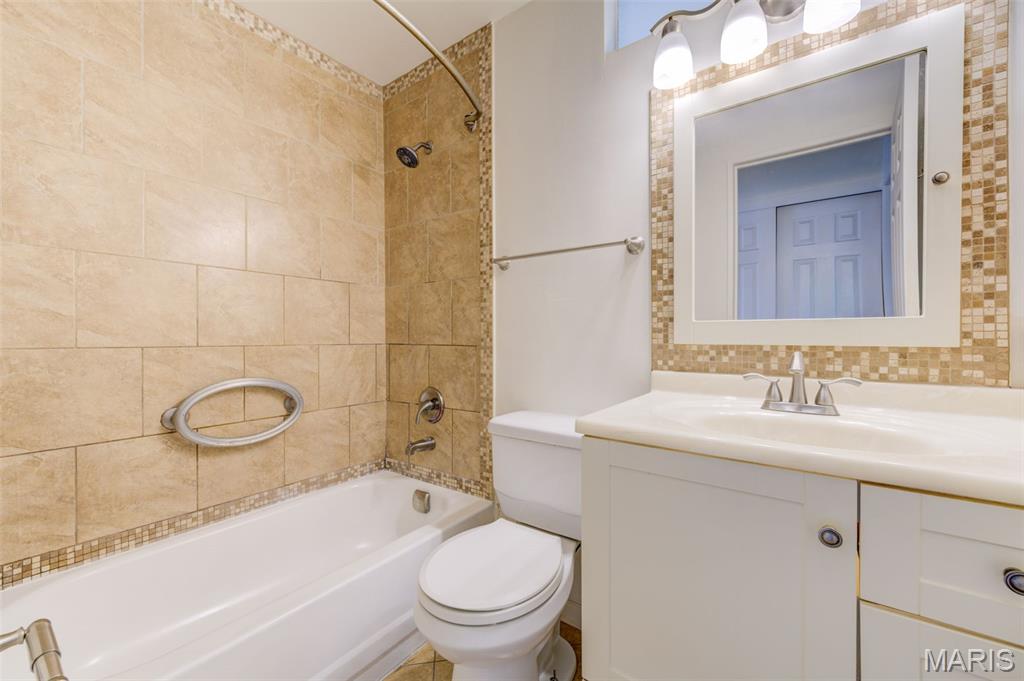 Hathaway Manor 8 - Residential