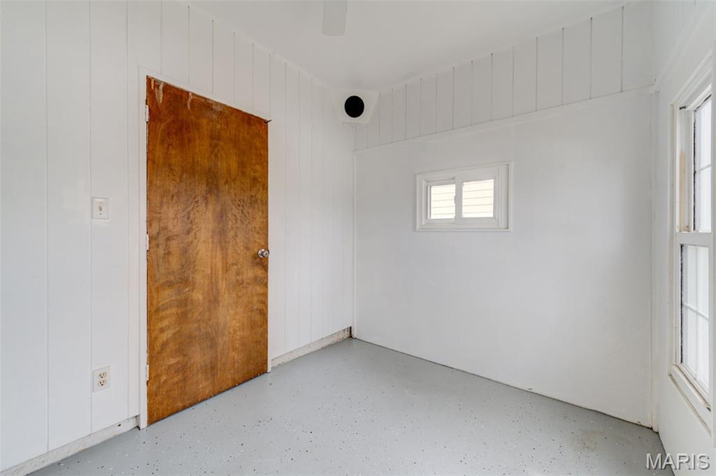 Hathaway Manor 8 - Residential