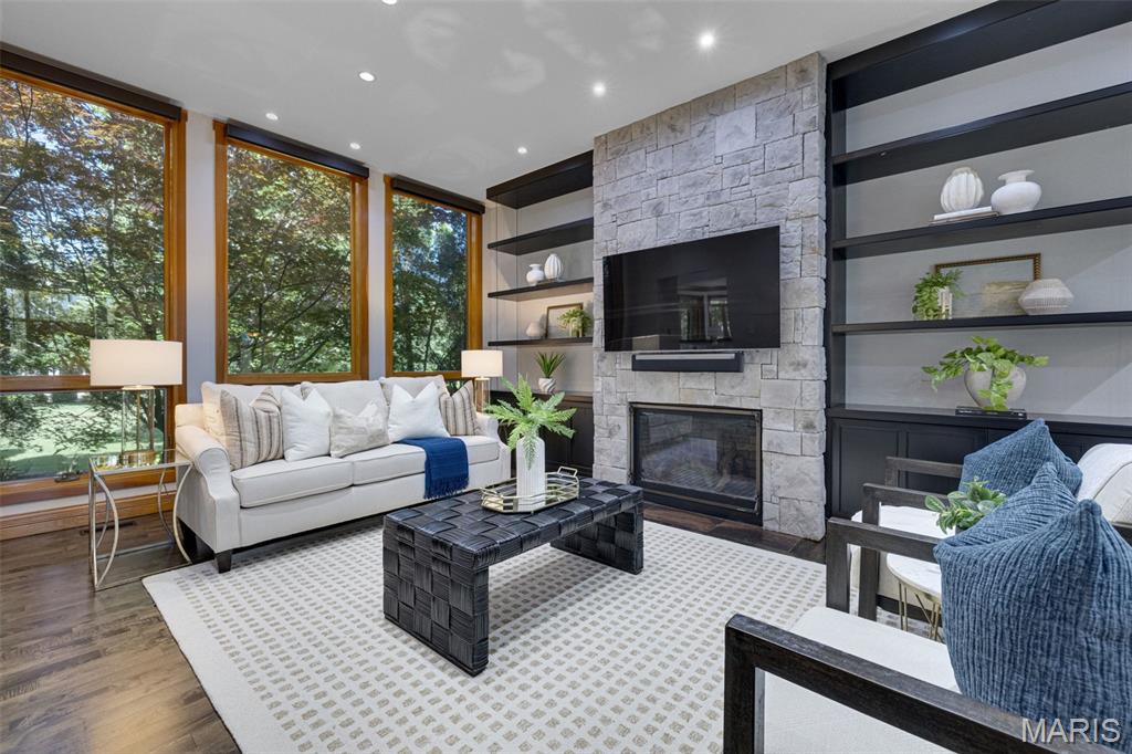 Edward Weidlich Estate - Residential