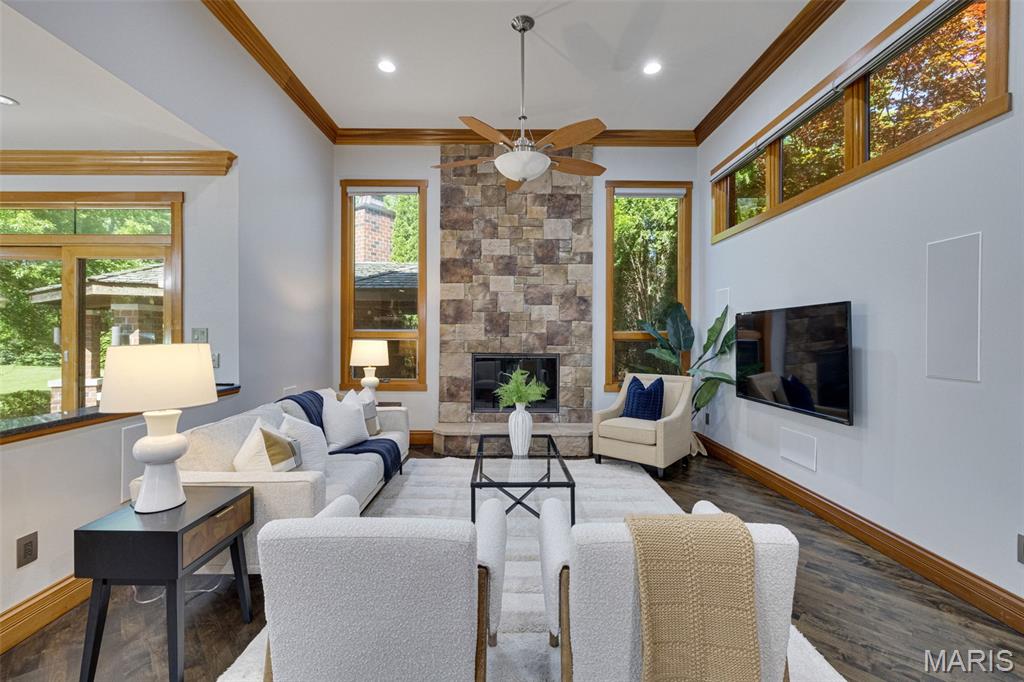 Edward Weidlich Estate - Residential