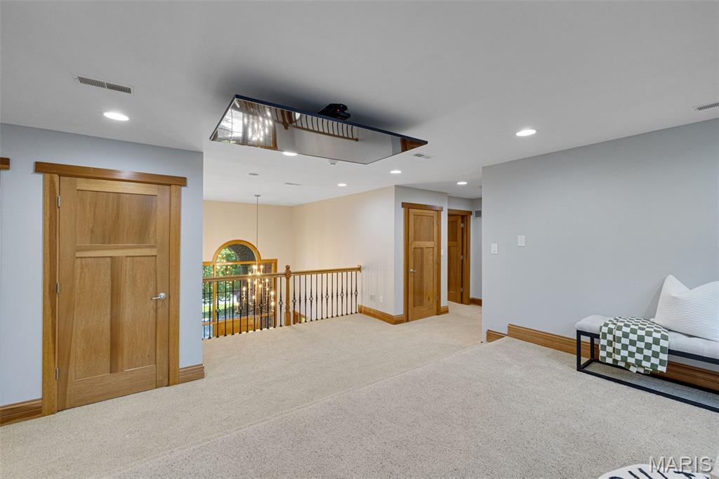 Edward Weidlich Estate - Residential