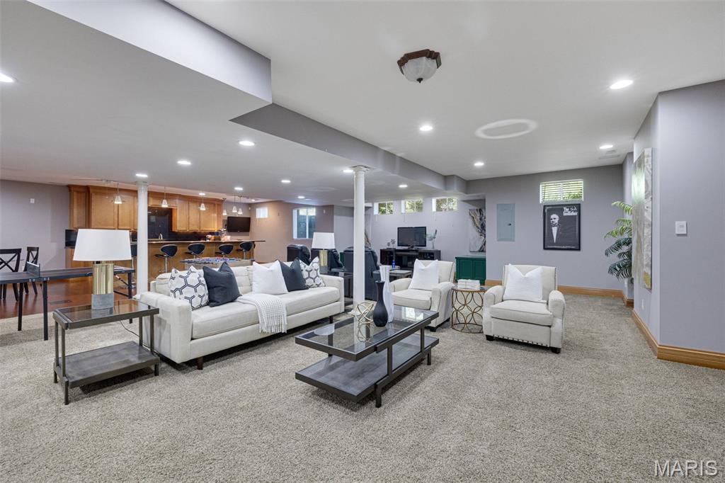 Edward Weidlich Estate - Residential