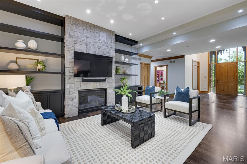 Edward Weidlich Estate - Residential