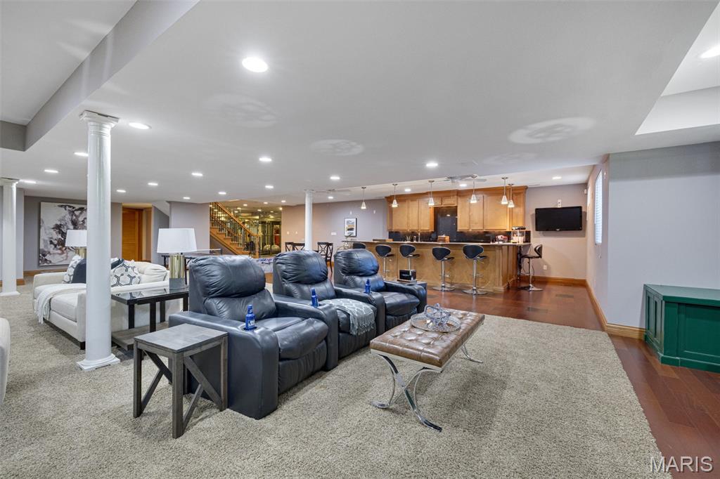 Edward Weidlich Estate - Residential