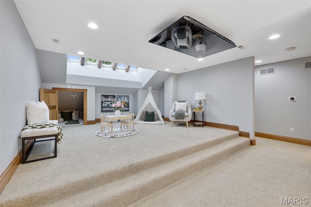 Edward Weidlich Estate - Residential